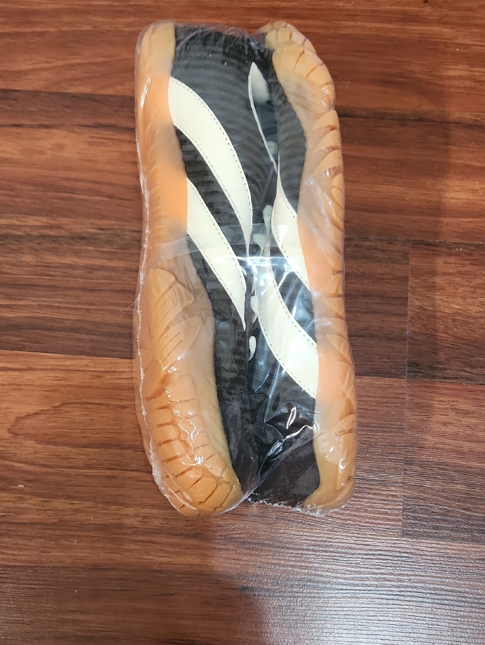 Barefoot Freedom Black and Tan Minimalist Athletic Shoes